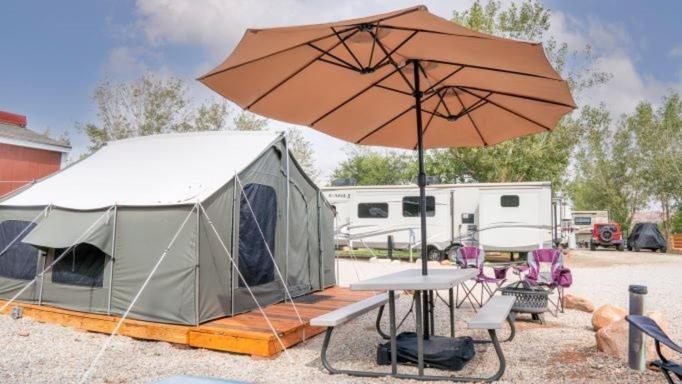 Funstays Glamping Setup Tent In Rv Park #4 Ok-T4 Moab Ngoại thất bức ảnh